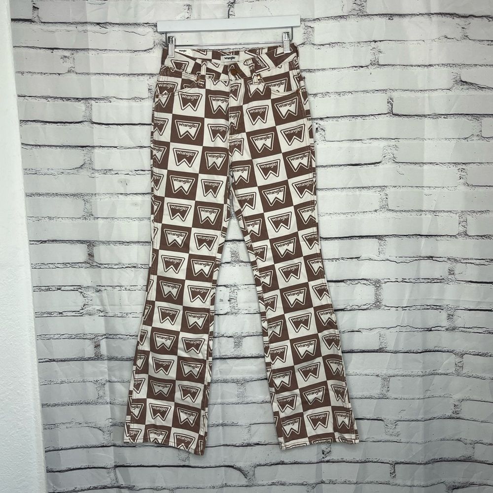 Wrangler Westward 626 High Rise Bootcut Logo Print Jeans Womenβs 24x32 NWT Trend